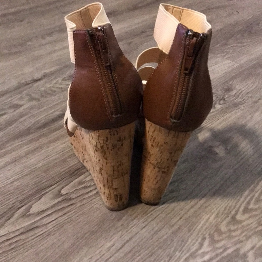 Steve Madden wedges - Picture 2 of 3